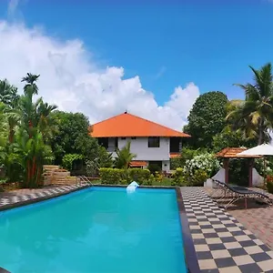 4* Resort Palace Ayurveda Resort, Alleppey